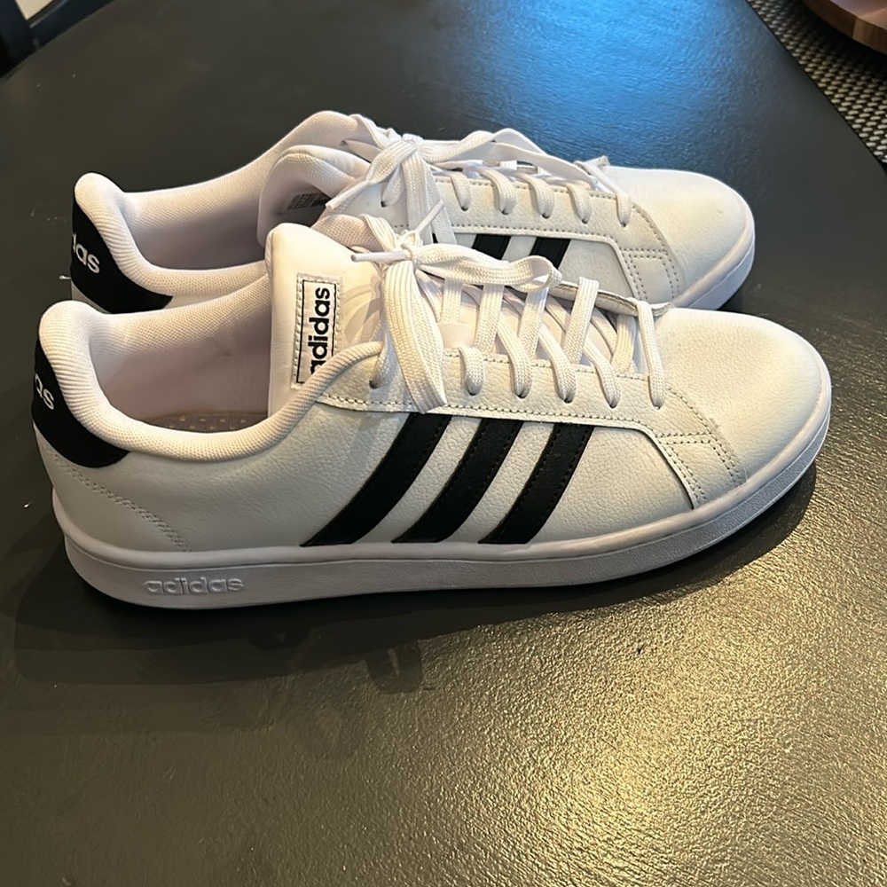 Adidas Grand Court White / Black Mens Shoes